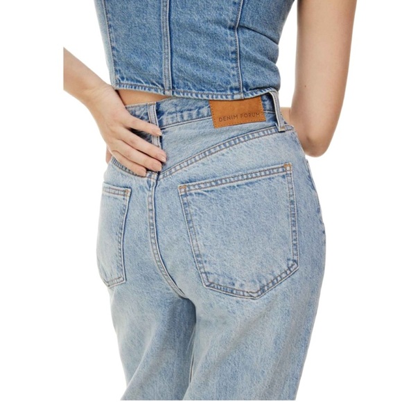 Aritzia Denim Forum Light Blue Distressed High Rise Loose Jeans | Size 26/29L - Picture 3 of 16